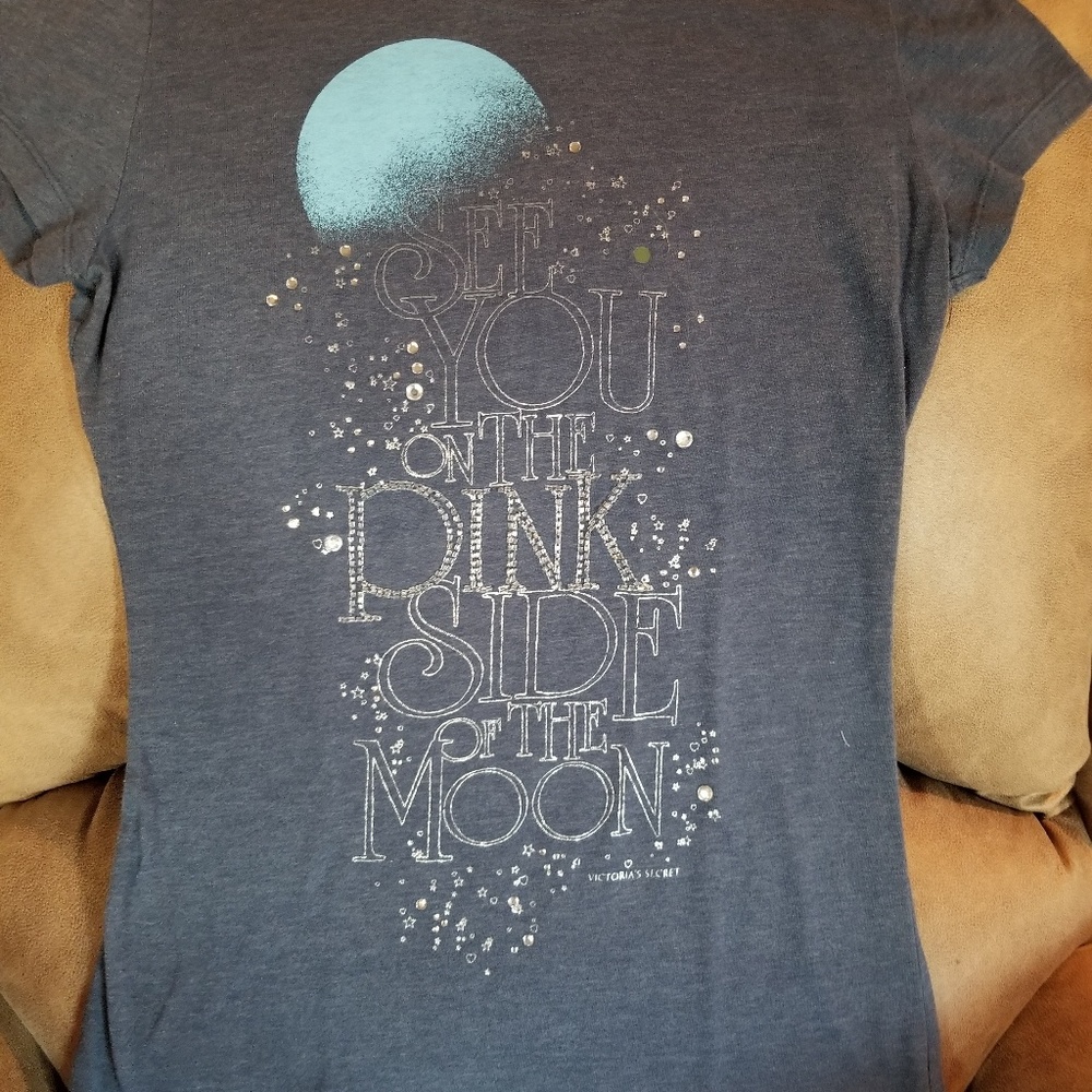 Size M Victoria Secret t shirt